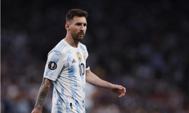 楼市或成定局，房价能跌多少？开发商透底，经济学家一语中的